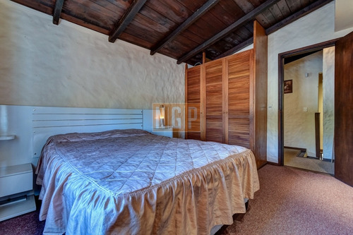 Imagen 23 de 30 de Venta De Casa De 5 Dormitorios En Lausana