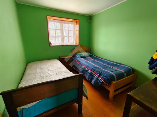 Casa En Venta De 5 Dorm. En Maipú