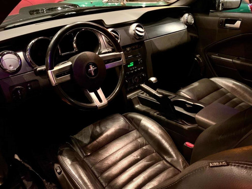 Imagen 14 de 15 de Ford Mustang 2007 5.0 Coupe V8 Gt