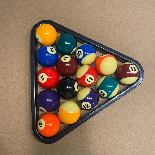 Imagen 3 de 5 de Triangulo Para Bolas De Mesa De Billar