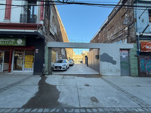 Local De 82m2 En Calle Quillota, Valparaíso