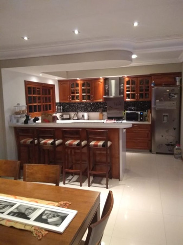 Imagen 2 de 26 de Excelente Casa A La Venta De 4 Ambientes C/ Cochera En San Miguel