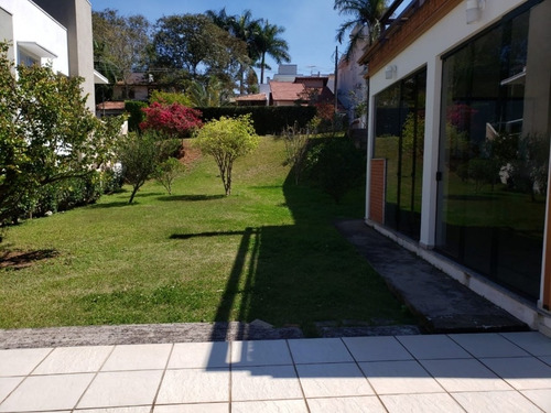 Sobrado De Condomínio A Venda - 676