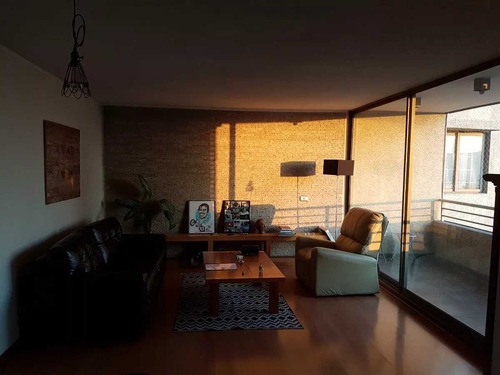 Amplio Departamento, 2d, Las Condes (93894)