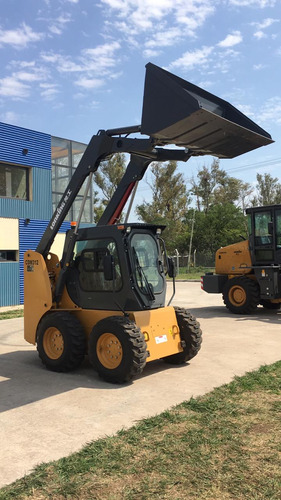 Minicargadora Lonking Cdm312