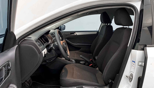Imagen 2 de 15 de 21729 - Volkswagen Jetta A6 2017 Con Garantía At