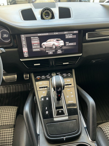 Porsche Cayenne Turbo S E-hybrid Coupe 4.0 Lts