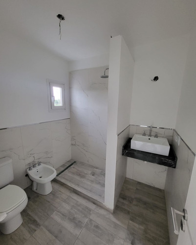 Imagen 21 de 23 de La Calandria, Duplex De 3 Dormitorios, Patio Con Pileta, 3 Baños, Escritorio