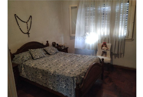 Casa De 3 Amb C/coch, Patio Y Parrilla V.sarmiento