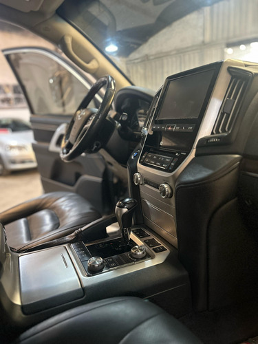Toyota Land Cruiser 4.5 Td 200 Vx 265cv At W/floormat