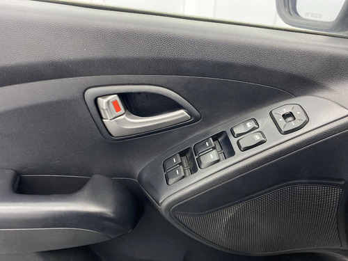 Hyundai Tucson Ix 35 Gl 2.0 Mt