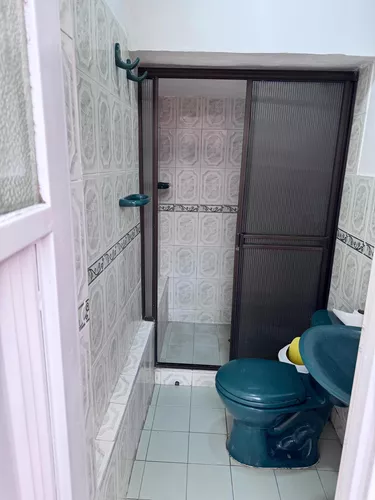 Casa En Popayan Barrio Cadillal , Como Nueva 4 Habitaciones, Dos Baños , Sala , Comedor ,patio , Lugar De Ropas En Segundo Piso.