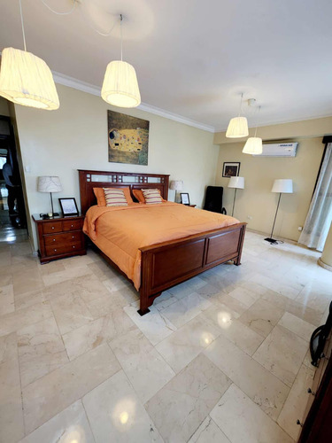 Apartamento En Alquiler De 3 Habs Y 4 Baños En Piantini