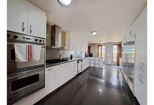 Vendo Casa En Calle Cerrada 550m2 Oripoto 5479