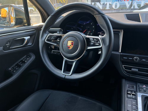 Porsche Macan 2.0 2021