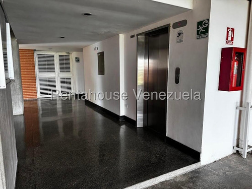 Ip Vendo Apartamento En Villa Nueva Hatillo 26-109