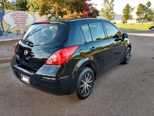 Nissan Tiida 1.8 Visia 2010