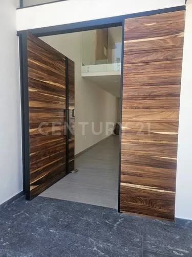 Venta Amplia Casa 4 Recámaras Parque Guanajuato,lomas Angelópolis 3