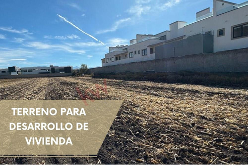 Terreno Para Desarrollo De Vivienda, En Metepec Centro