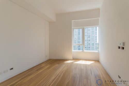 Departamento De 4 Ambientes Con Balcon Terraza Y Dependencia De Servicio Completa - Alvear Tower