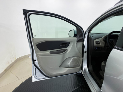 Imagem 3 de 20 de Chevrolet Spin