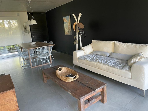 Imagen 8 de 10 de Apartamento En Venta De 2 Dormitorios C/ Cochera En Playa Mansa