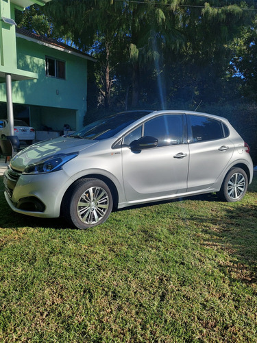 Peugeot 208 1.6 In Concert