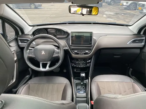 Peugeot 2008 1.6 Active At