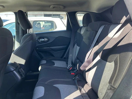 Jeep Cherokee LONGITUD 4X4 2.4
