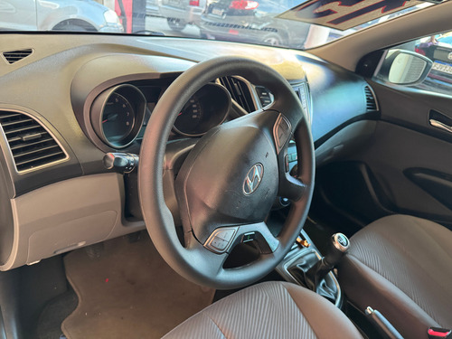 Hyundai HB20S HB20S 1.6 Comfort Plus