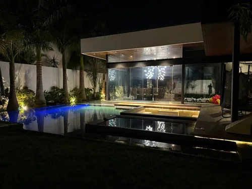 Residencia Con Domótica Y Paneles Solares En Montebello