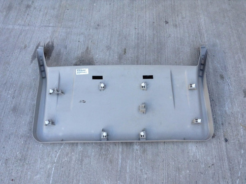 Vista Cajuela De Medallón Sup Dodge Magnum Mod 05-08 Oem