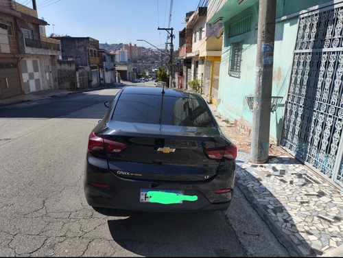 Chevrolet Onix plus 1.0 Lt 4p