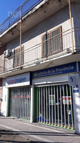 Imagen 3 de 30 de Venta En Block - 2 Viviendas Y 3 Locales Comerciales. -
