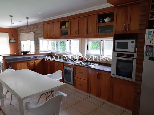 Casa En Venta En Banco Provincia