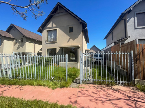 Se Vende Casa De 3 Dormitorios En Curauma, Valparaíso