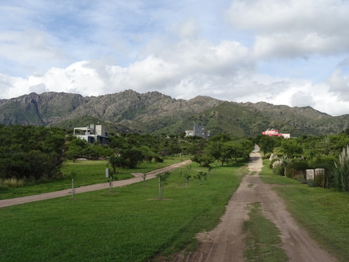 Lote 1600 Mts En Aguas Blancas - Cortaderas