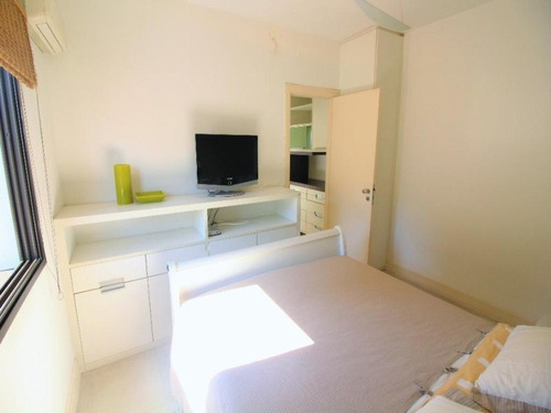 Imagem 14 de 17 de Guarujá Pitangueiras Flat 1 Dormitórios Ar Condicionado Piscina Lazer Completo Manobrista Serviço De Praia Portaria 24 Horas - Fl0004 - 34707502