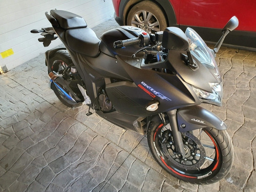 Imagen 2 de 10 de Suzuki 250 Sf