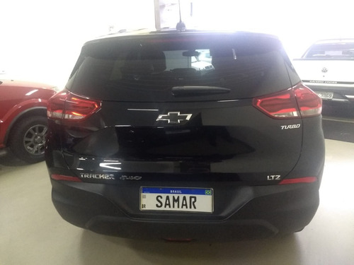 Imagem 4 de 12 de Chevrolet / Tracker