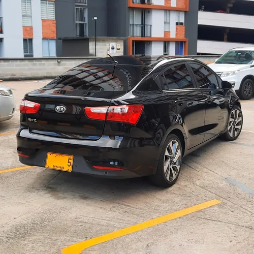 Kia Rio Spice R 1.4 Automático