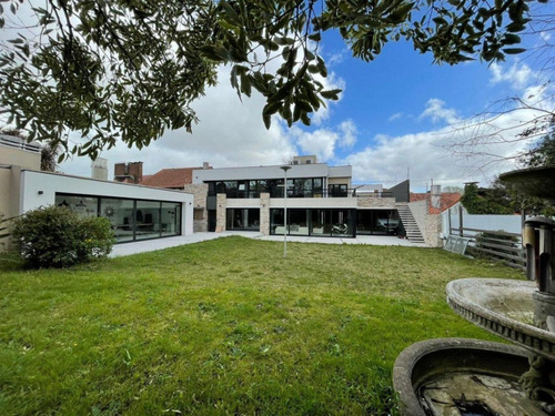 Increible Casa En Barrio Parque Luro