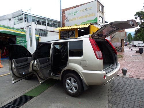 Nissan X-trail 2.500 Mt