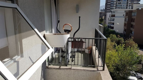 Departamento En Venta De 2 Dorm. En Providencia