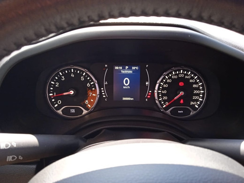 Jeep Renegade Sport Plus 1.8 A/t 4x2 Plata 36.700 Kms