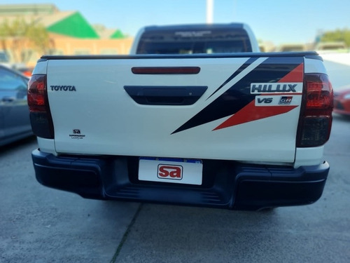 Imagen 4 de 17 de Toyota Hilux V6 Gr-s