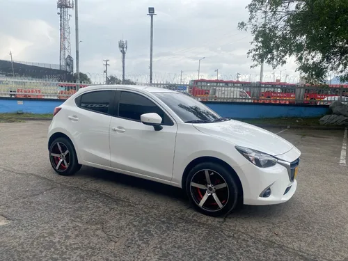 Mazda 2 1.5 Touring Mt