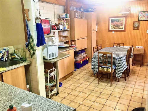 Casa En Venta De 6 Dorm. En La Reina