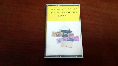 Cassette The Beatles - At The Hollywood Bowl (1977) R10
