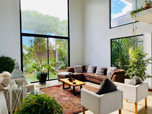 Exclusiva Casa En Venta